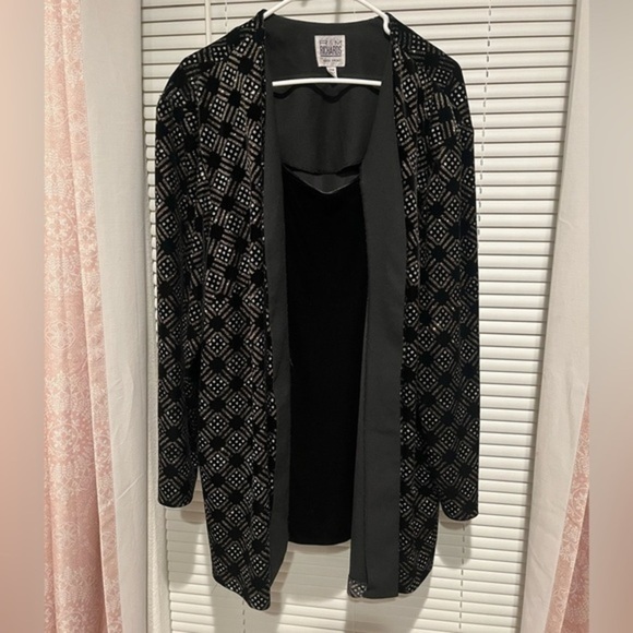 R&M Richards Tops - 💜R&M Richards‎ Velvet Cardigan Black Shirt Gold & Silver Glitter Pattern 24W
